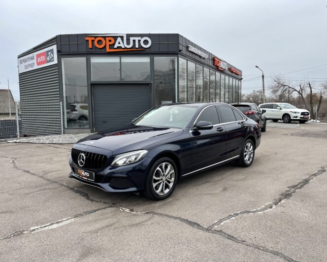 Mercedes-Benz C300 4Matic