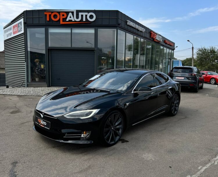 Tesla Model S 2017
